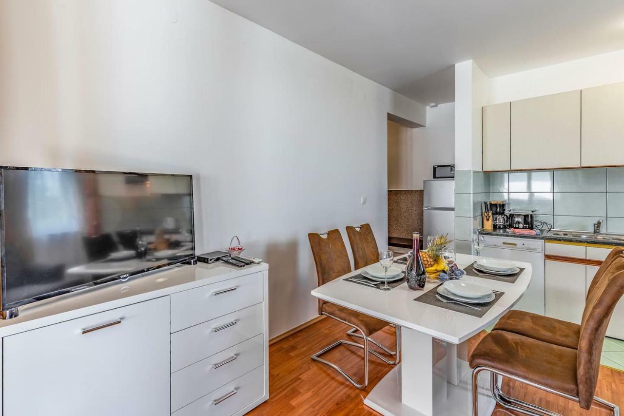 All Seasons Apartment Pula Exterior foto